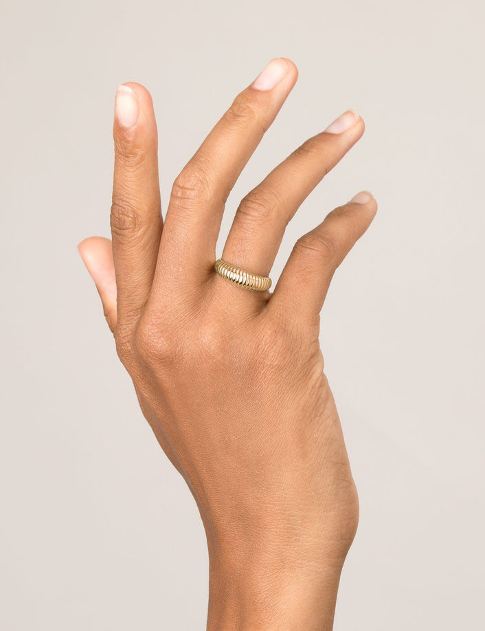 Gold Ridged Arch Ring